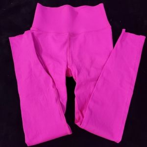 Sculpt knit floursent pink leggings